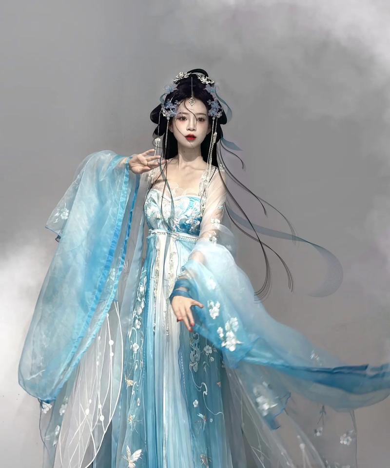 哪些修仙手游支持换服装？如何选择合适的服装？