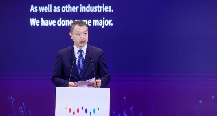 当 AI 与数学在上海相遇：2025 WAIC背后的智慧革命